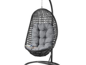 The Malibu Hanging Chair is the perfect garden getaway, where you can spend hours on end lounging in the sun. The suspended chair creates a gentle motion.